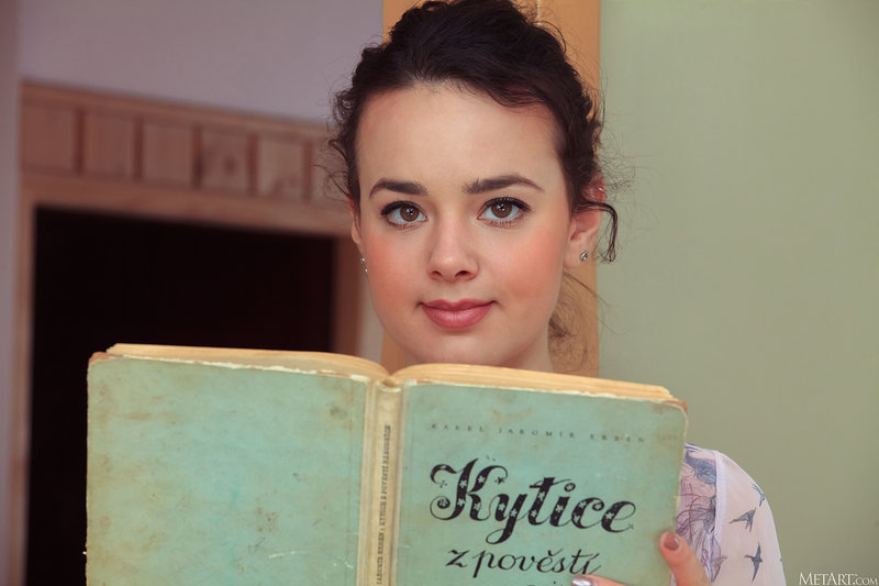 Алиса, 23 года, 2 размер груди